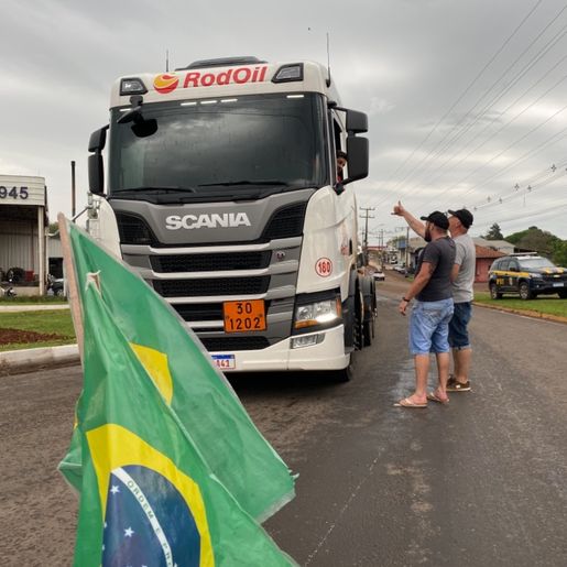 Líderes de caminhoneiros vão se reunir dia 18 em Brasília