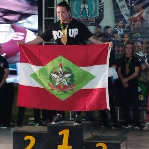 Atleta de Iporã do Oeste supera 220 kg em Campeonato  de Powerlifting
