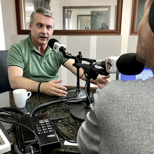 Vice-prefeito diz que município vai pagar novo piso nacional do magistério