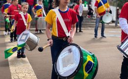 Desfile de sete de setembro reúne escolas e entidades em Campo Erê 