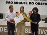 Câmara de vereadores aprova moção de aplauso a professora pela conquista de prêmio 