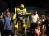 Entrega de cestinhas e brinquedos marca encerramento de festividades natalinas em Campo Erê