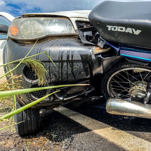 SMO: colisão traseira deixa motociclista ferido na BR-282 