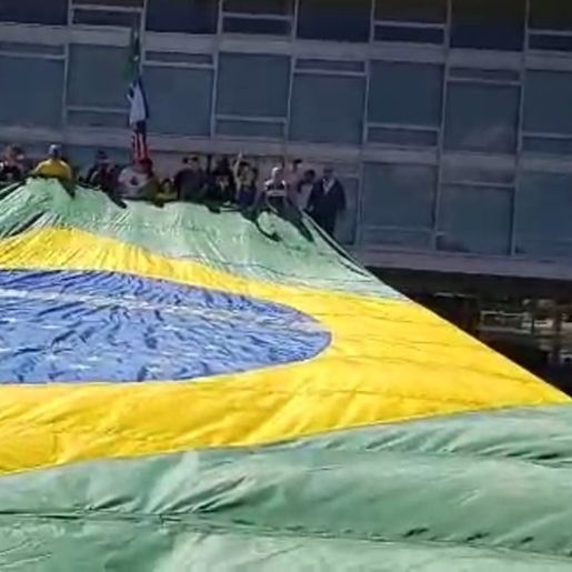  Bolsonaro diz que não vai mais 'admitir interferência'