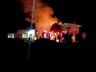 Incêndio atinge indústria madeireira em Palma Sola