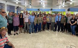 Idosos participam de palestra de prevenção e do cuidado com a saúde