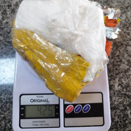 Ação conjunta PRF e PMRv localiza cocaína escondida em sutiã de passageira 