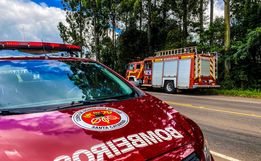 Colisão entre motocicletas deixa duas pessoas feridas no interior  de Iporã do Oeste