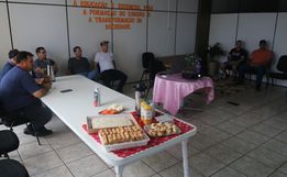 Secretaria de Educação promove café para os motoristas do transporte escolar