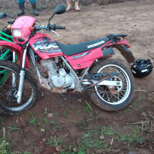 Duas pessoas ficam feridas em acidente no interior de Itapiranga