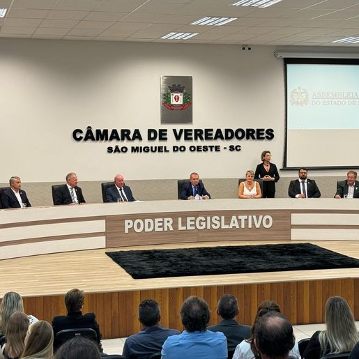 Sessão solene da Alesc faz homenagens aos 70 anos de SMO e 50 anos da Faismo