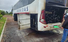  Princípio de incêndio em ônibus mobiliza Corpo de Bombeiros de Itapiranga