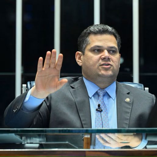  Alcolumbre diz que Gilmar tenta ‘usurpar prerrogativas do Legislativo’