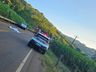 Colisão entre carro e moto deixa um morto e duas pessoas feridas em Mondaí