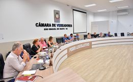 Câmara rejeita projeto que previa câmeras em salas de aula em SMO