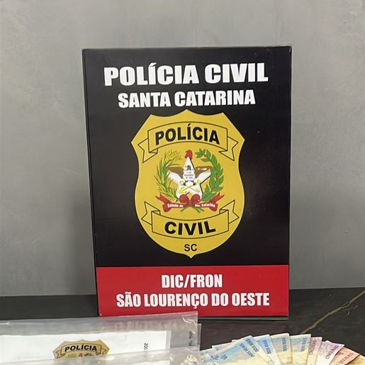 Jovem de 18 anos é preso em flagrante por tráfico de droga