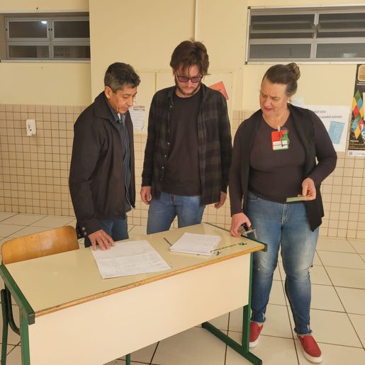 Eleições em Campo Erê iniciam de forma tranquila neste domingo