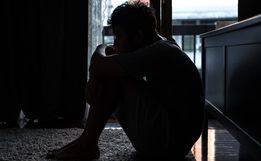 Tratamento da depressão vai além dos medicamentos; entenda