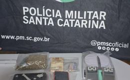 Polícia Militar apreende drogas e prende três em Dionísio Cerqueira