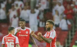 Inter abre Brasileirão com vitória de virada sobre o Bahia por 2 a 1