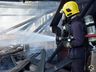 Galpão é destruído por incêndio no interior de Descanso