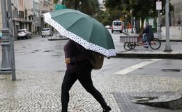 La Niña começa a se formar no país e pode trazer muita chuva e pouco frio para SC