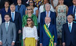 Com "Brasil soberano" como tema, Lula participa de desfile de 7 de Setembro em Brasília