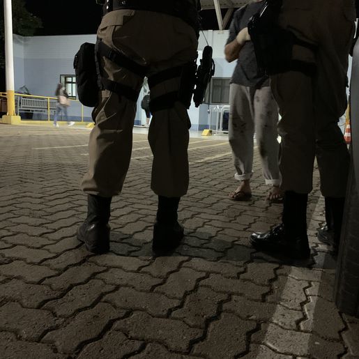VÍDEO: Homens ficam feridos em briga com facão no interior de SMOeste 