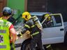 Fotos; Incêndio consome camionete em garagem de edifício em SMOeste
