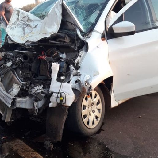 Grave acidente entre carro e ônibus escolar é registrado em Barra do Guarita