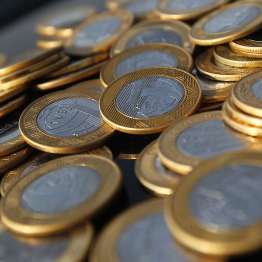 Poupança perde R$ 10 bilhões e tem segundo maior volume de saques para agosto