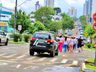 SMO: Caminhada alusiva ao fim da violência contra a mulher reúne cerca de 80 pessoas 