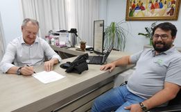 Prefeito assina desapropriação de terreno para ampliação de escola