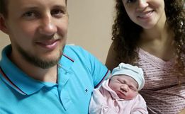 Bebê nasce a caminho do hospital em parto feito pelo pai