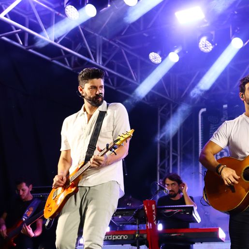 Palma Sola comemora 63 anos com show de Munhoz e Mariano 