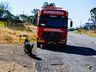 VÍDEO: jovem fica ferido após bater motocicleta na traseira de carro na BR-163