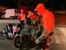 Acidente entre carro e moto deixa motociclista ferido em SMOeste