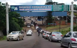 Brasil considera ‘muito positiva’ proposta da Argentina de construir muro na fronteira com SC