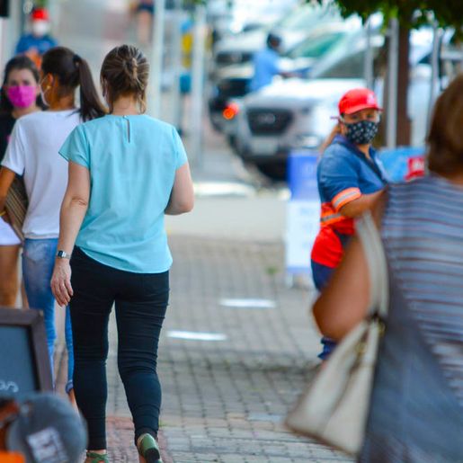 Prefeitura vai publicar nesta quarta-feira decreto alterando horário do comércio