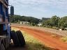 Pneus se desprendem de carreta e atingem casa em Iporã do Oeste 