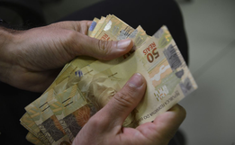 Caixa começa a pagar parcela de junho do Auxílio Brasil