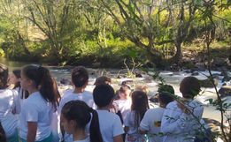Alunos do CEMEG realizam visita de estudos à nascente do Rio Cedro