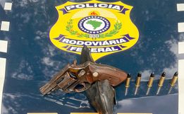 Homem é preso com revólver e munições na BR-282