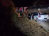 Motorista sofre ferimentos em colisão contra caminhão