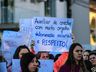 Servidores municipais fazem novo protesto na frente da prefeitura
