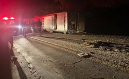 Grave acidente com ônibus deixa 15 mortos na BR-423, em Pernambuco
