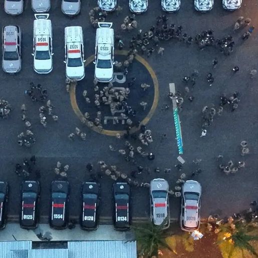  Megaoperação mira grupo criminoso que traficava drogas perto de escolas em SC