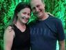 Casal morre ao mesmo tempo, mas em lugares e por motivos diferentes