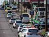Ao som do Hino Nacional manifestantes realizam parada no trevo da BR-282 