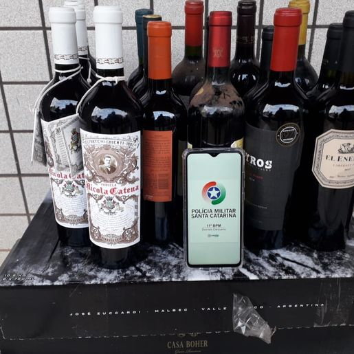 Polícia Militar apreende cerca de R$ 38 mil em produtos de descaminho